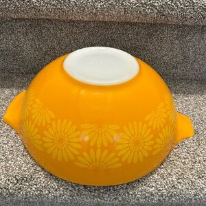 Vintage Pyrex Daisy 444 Cinderella Style Mixing Bowl